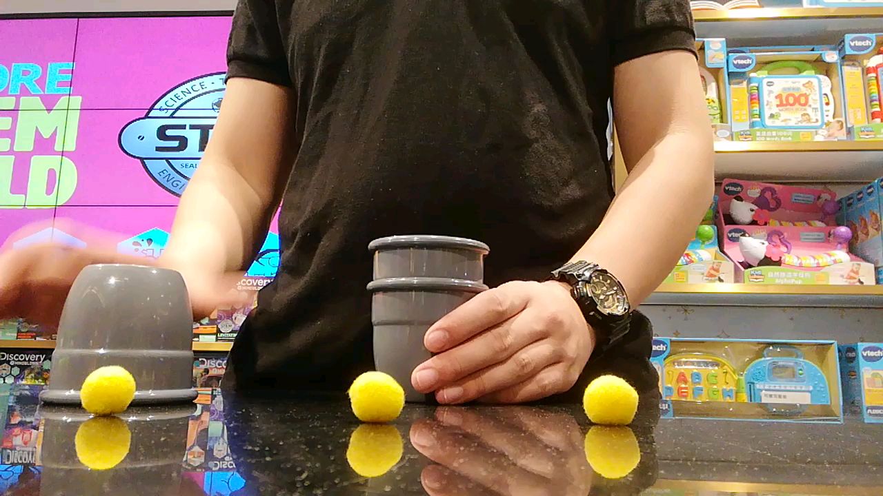 今天给大家看个笑话。